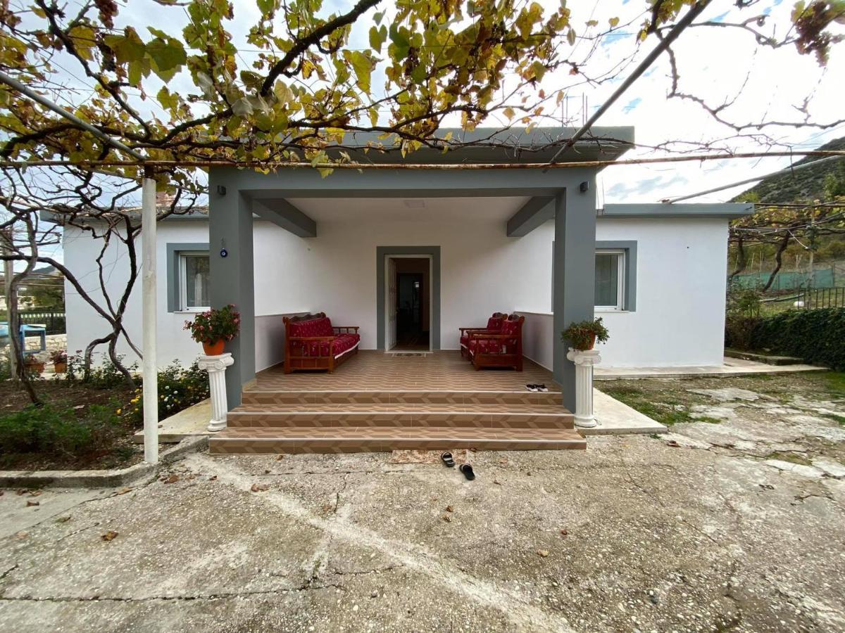 Progon House Hotel Tepelene Exterior photo